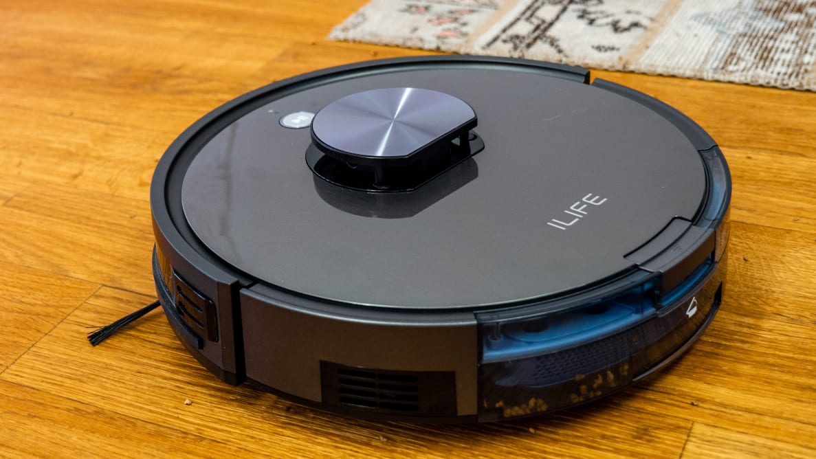 The iLife A10 on hardwood floors